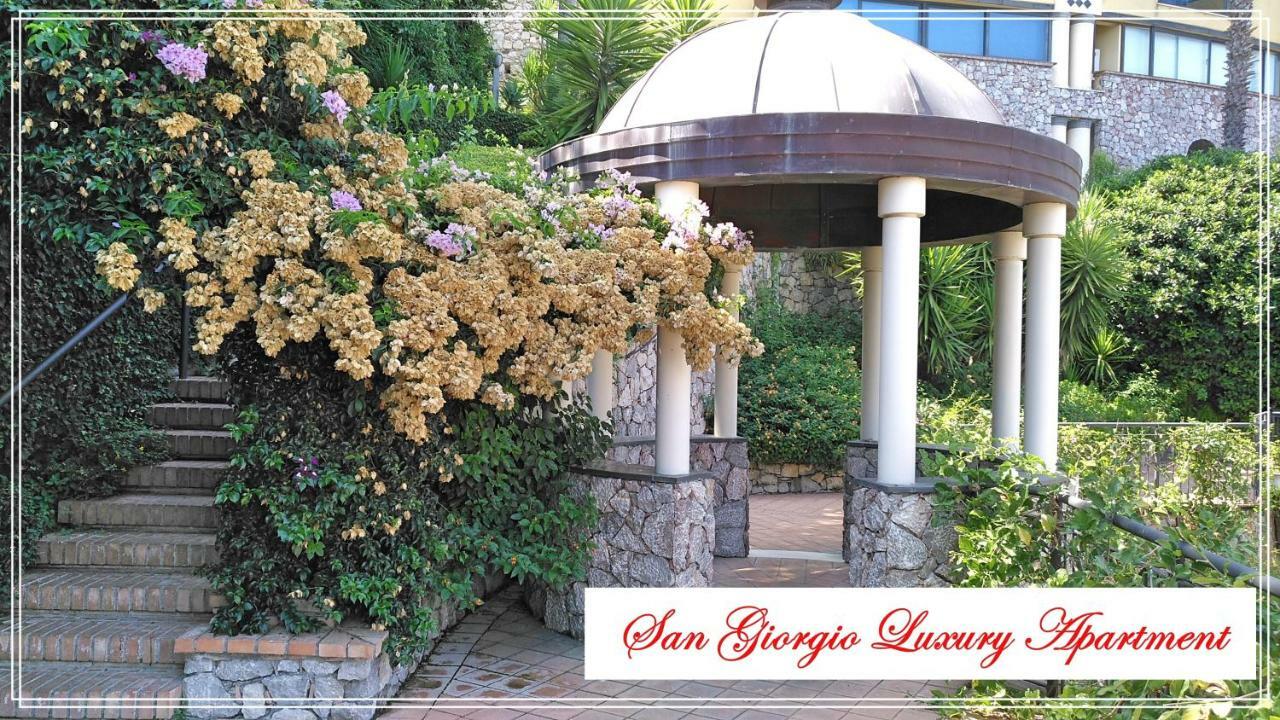 San Giorgio Luxury Apartment Taormina-Panoramic Pool & Parking Space Exteriér fotografie