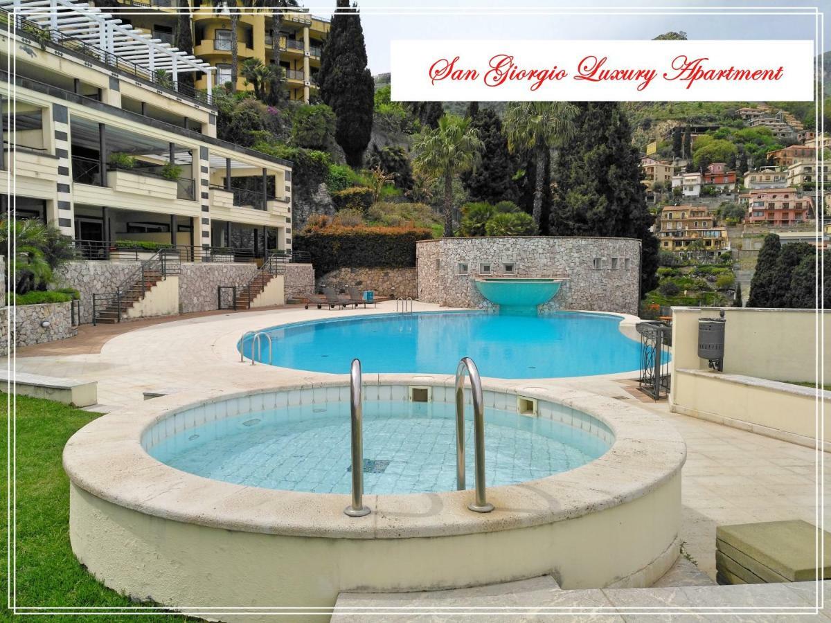 San Giorgio Luxury Apartment Taormina-Panoramic Pool & Parking Space Exteriér fotografie