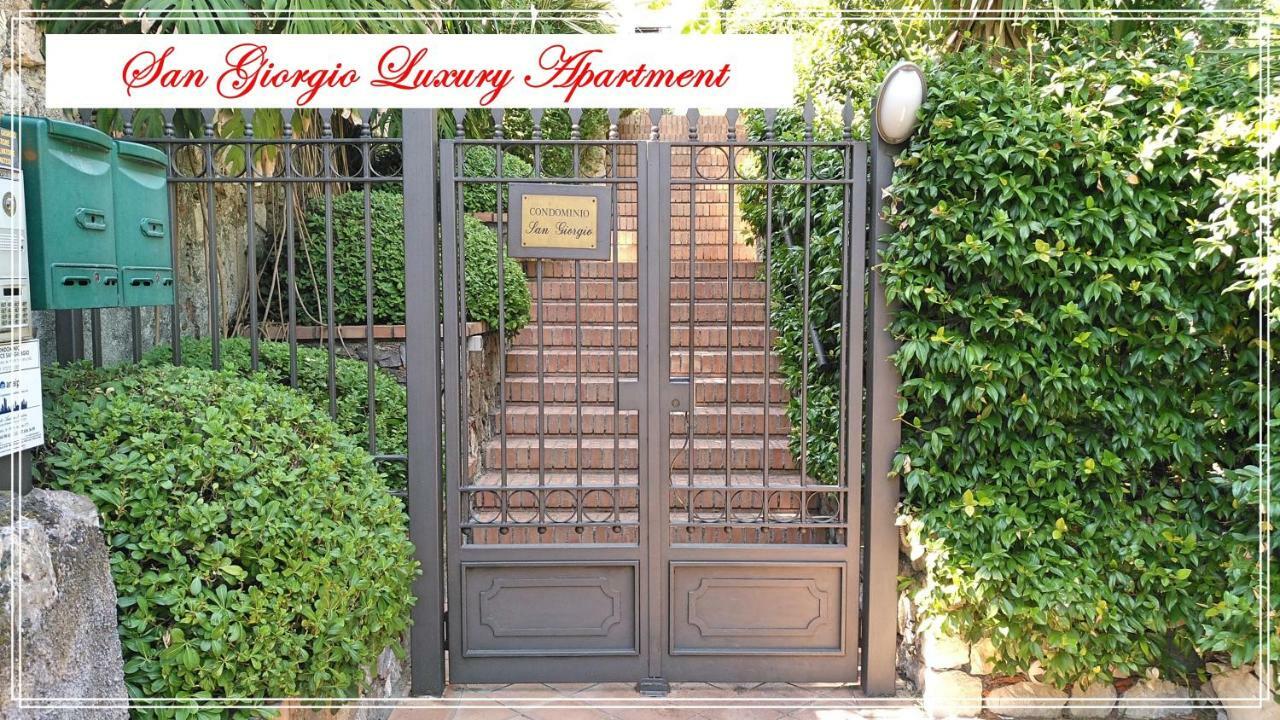 San Giorgio Luxury Apartment Taormina-Panoramic Pool & Parking Space Exteriér fotografie