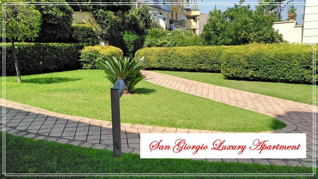 San Giorgio Luxury Apartment Taormina-Panoramic Pool & Parking Space Exteriér fotografie